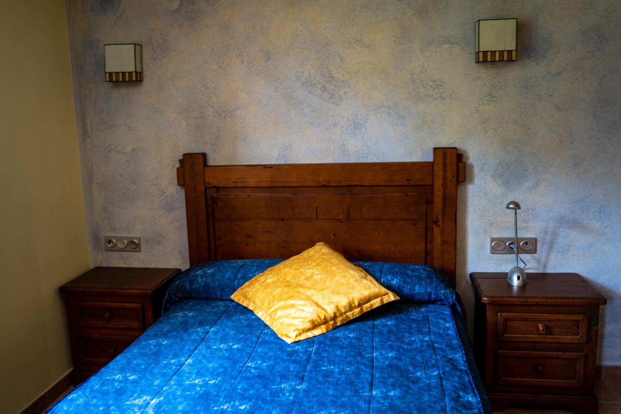 Hostal Cal Francisco โกซอล ภายนอก รูปภาพ