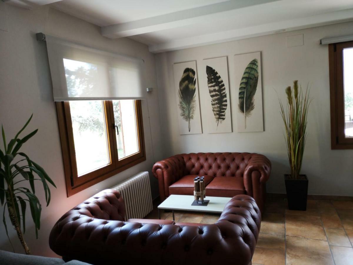Hostal Cal Francisco โกซอล ภายนอก รูปภาพ